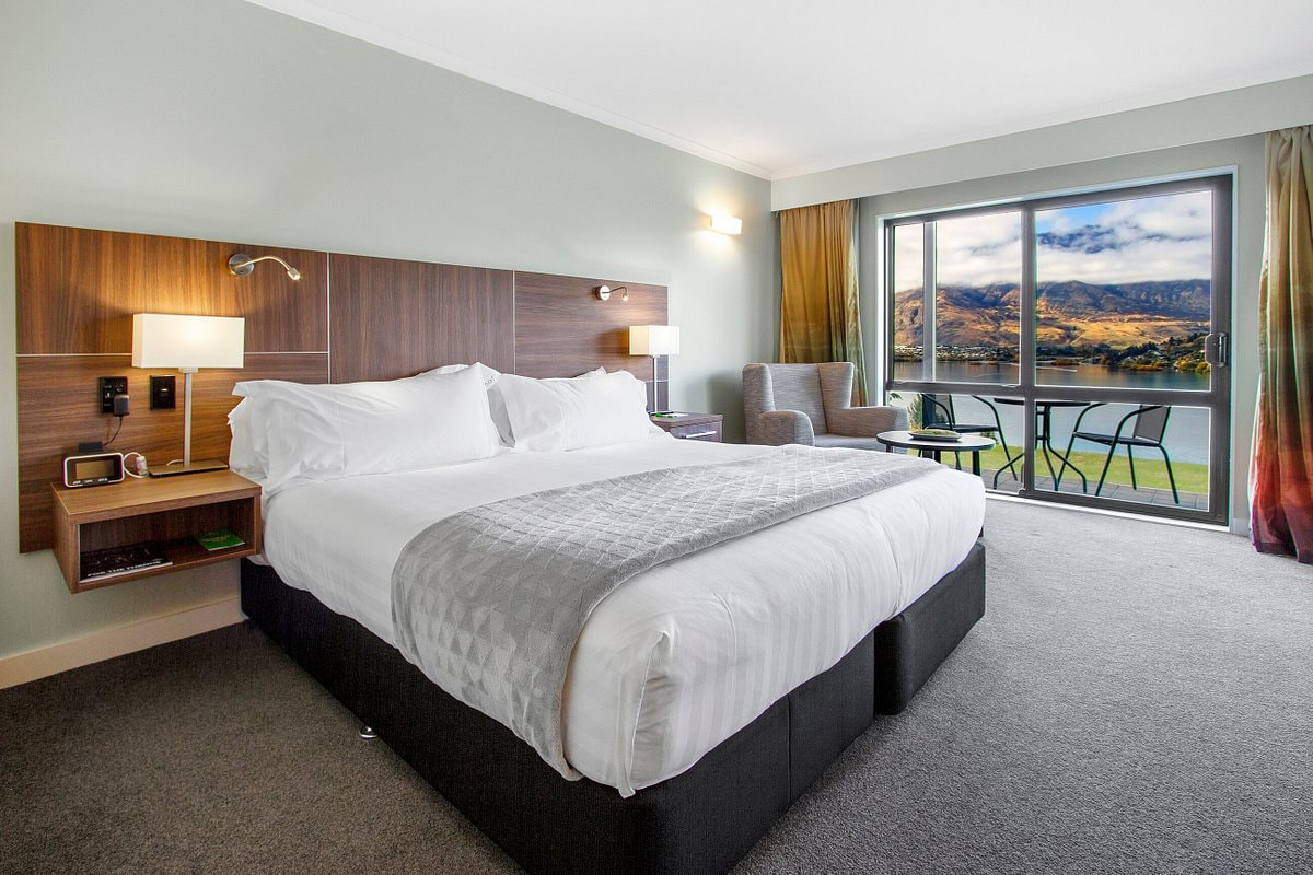 Holiday Inn Queenstown Frankton Road Room