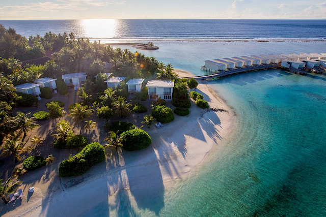 Holiday Inn Resort Kandooma Maldives2