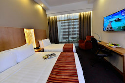 Hotel Grand Central - Deluxe Triple Room