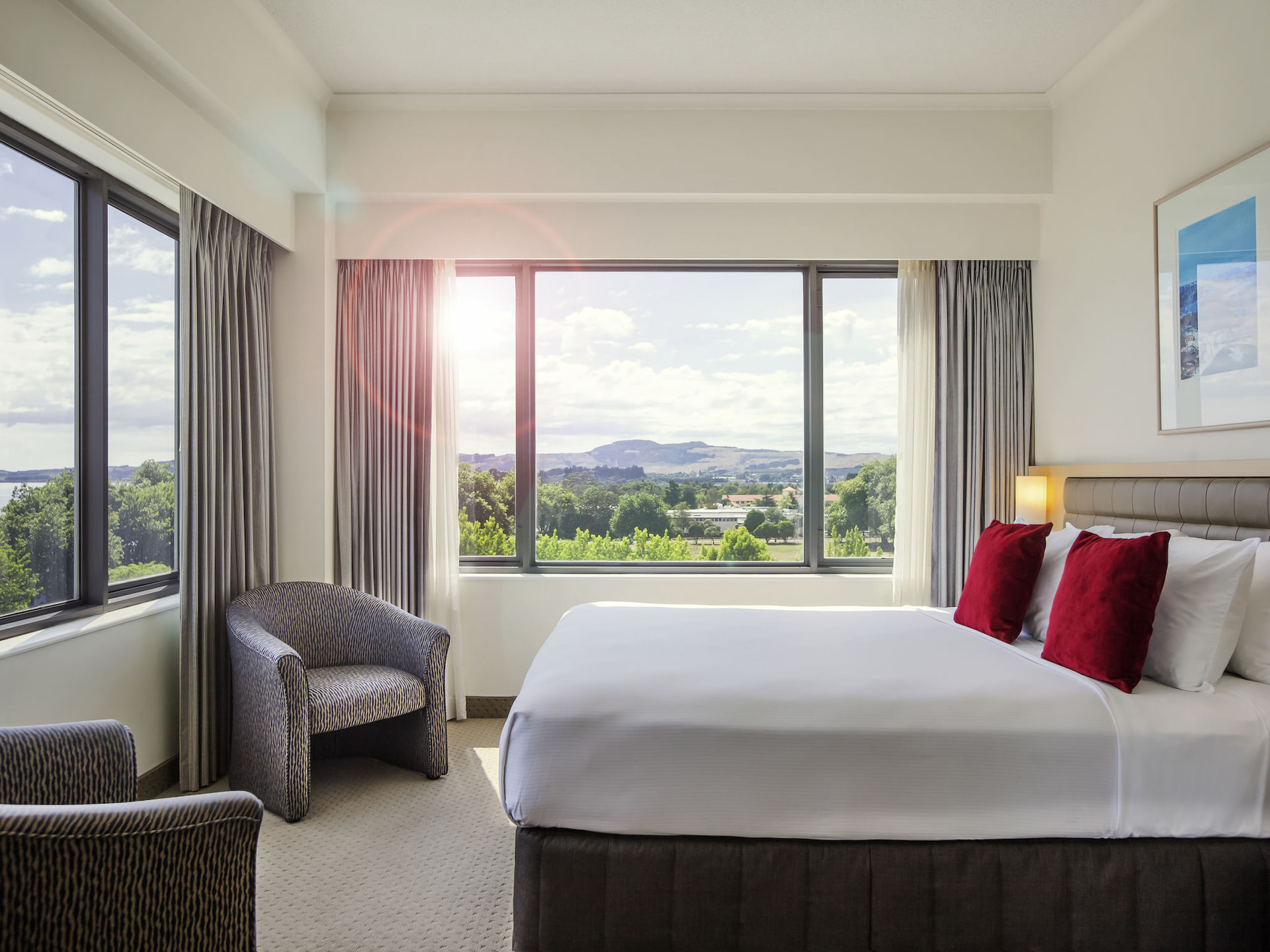 Novotel Rotorua Lakeside - Junior Suite Room