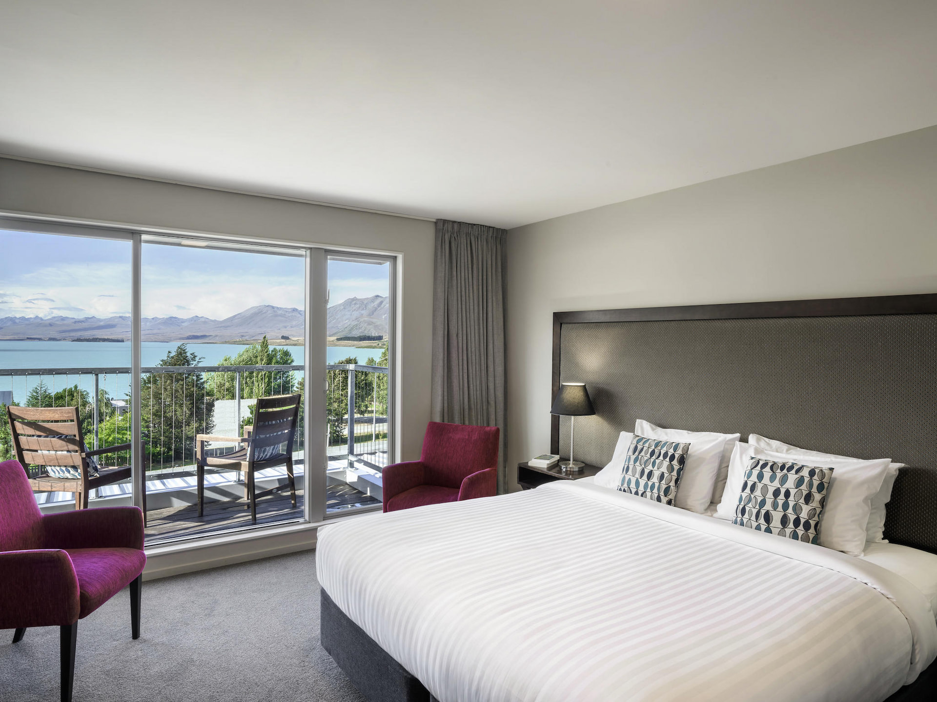 Peppers Bluewater Resort - Lake Tekapo - Deluxe Lake View Room