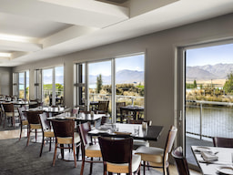 Peppers Bluewater Resort - Lake Tekapo - Restaurant Area