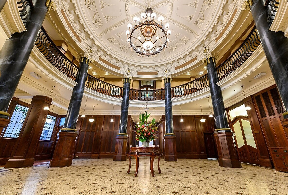 Rendezvous Grand Hotel Lobby