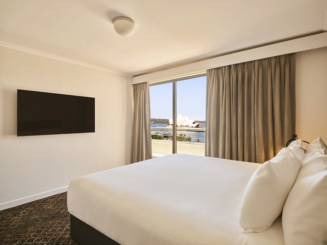 Rendezvous Hotel Sydney Suit Room
