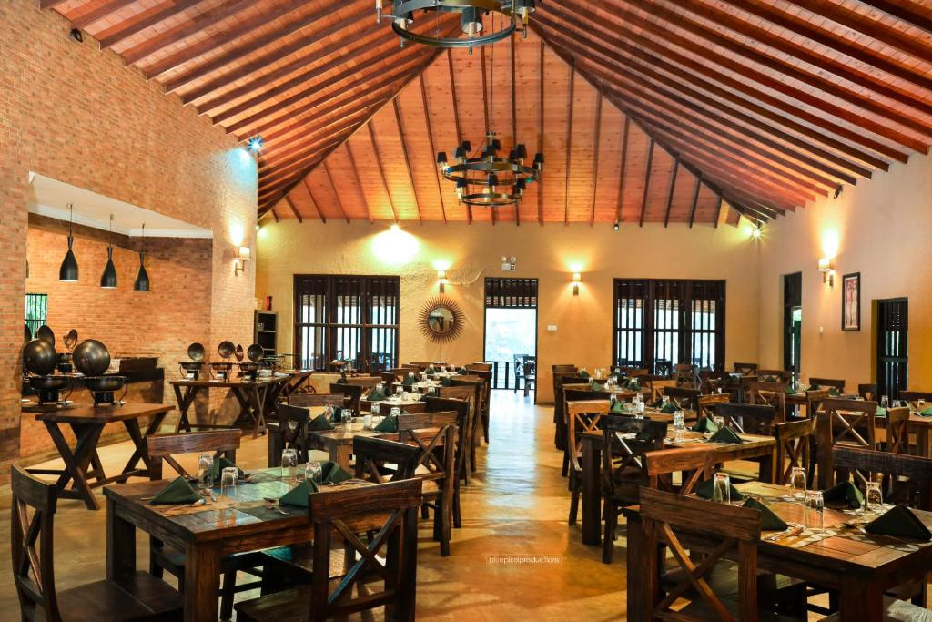 Serendip Stone Bungalow And Hote Restaurant