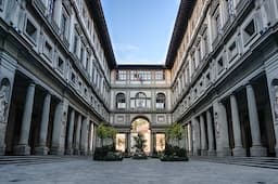 Uffizi Gallery (Inside)