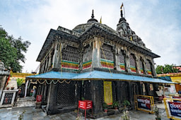 Vishnupad Temple 