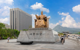 Gwanghwamun Square