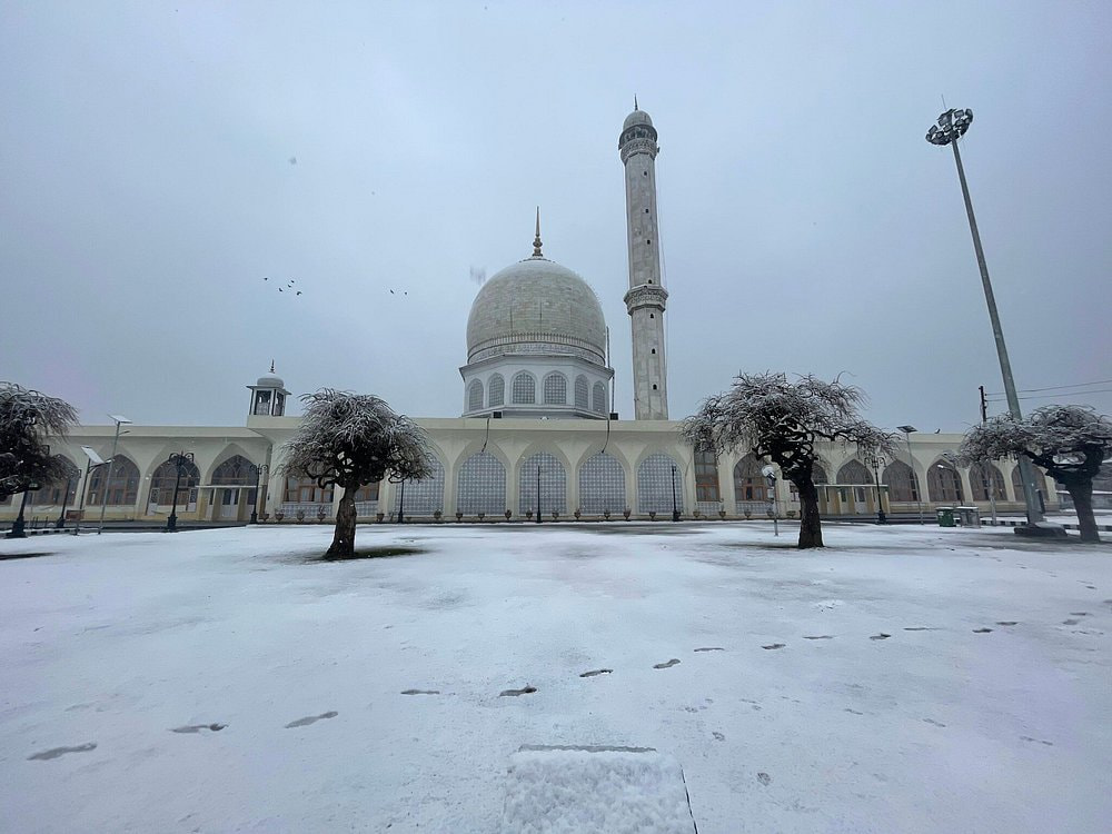 Hazratbal Shrine Mosque