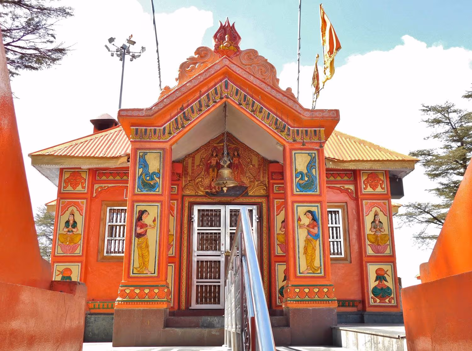Jakhoo Hill and Temple