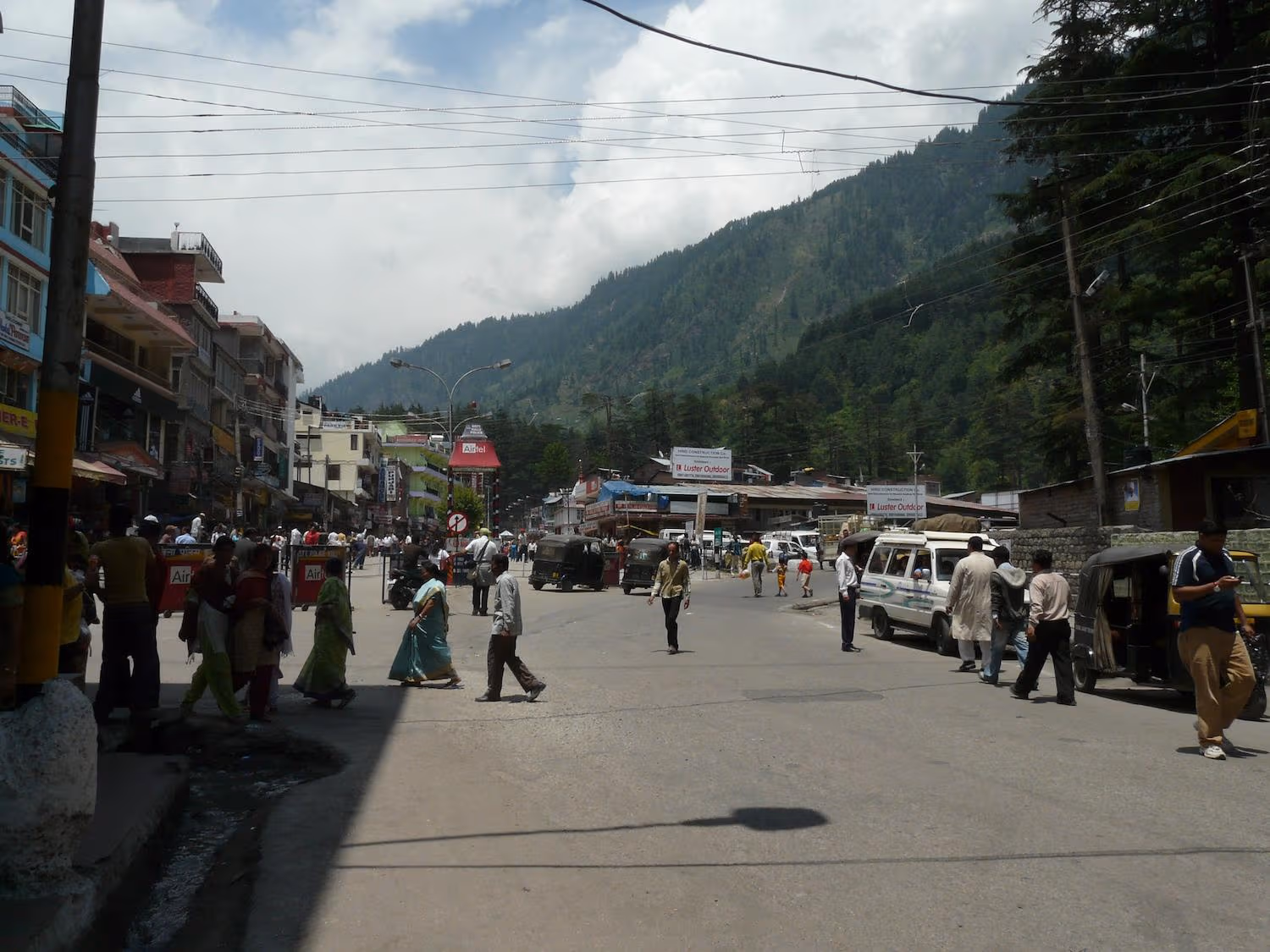 Manali Mall Road