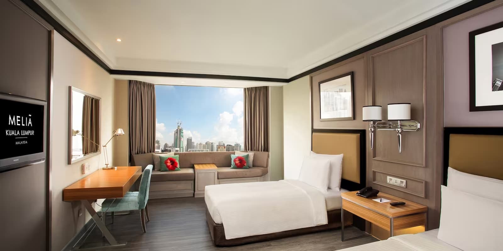 Melia Kuala Lumpur - Premium Guest Room