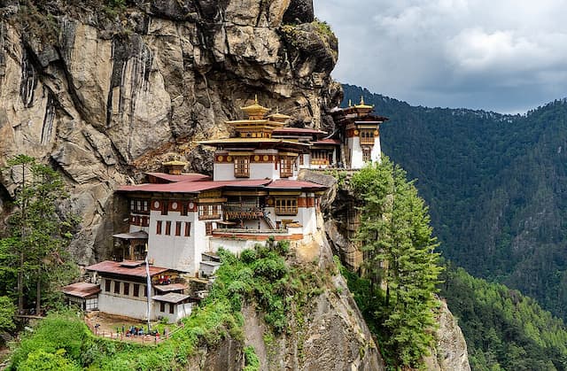 Bhutan Charter Tours