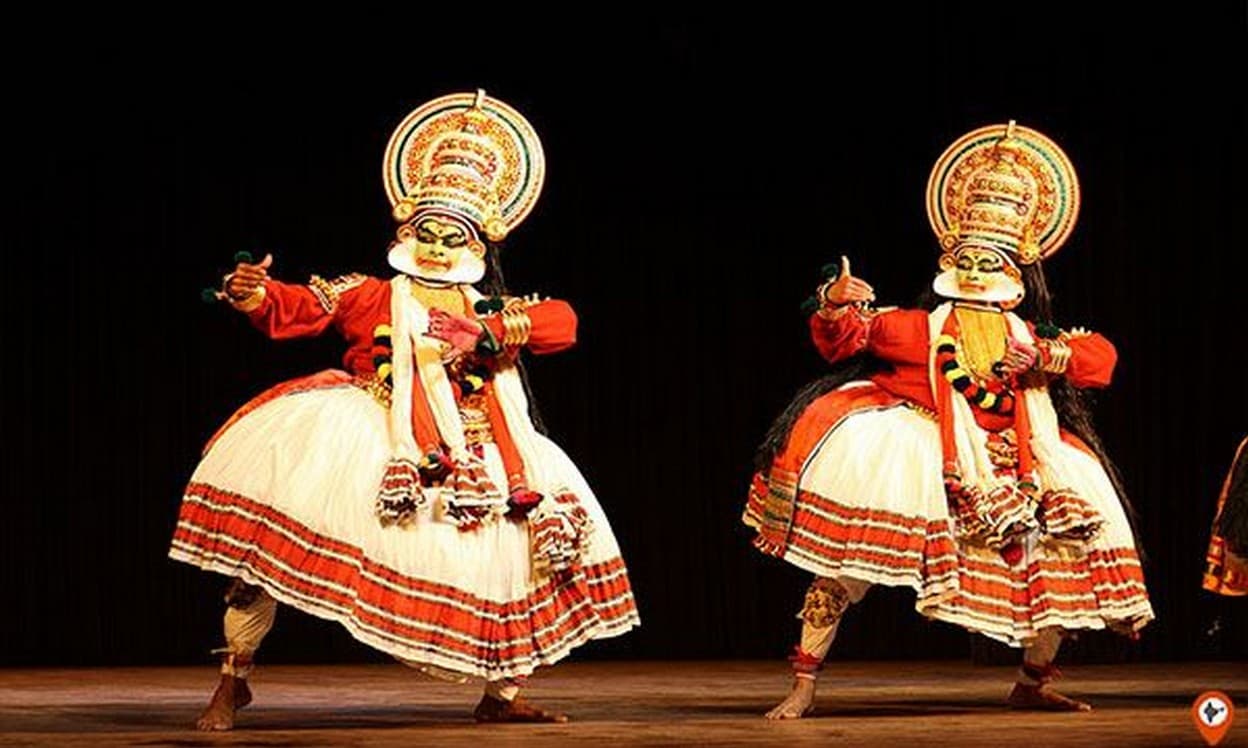 Watch Kathakali dance performance