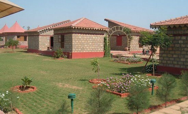 2149 1242 HiraLaxmi Craft Park