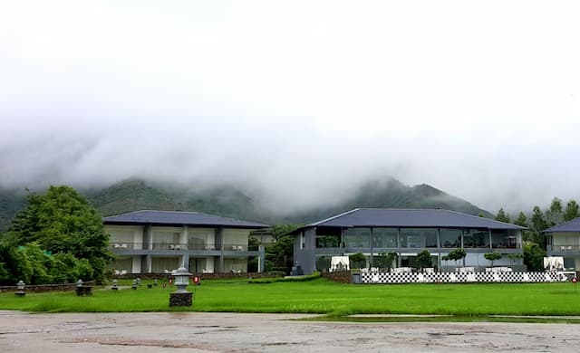 Tatsaraasa Resort & Spa, Udaipur