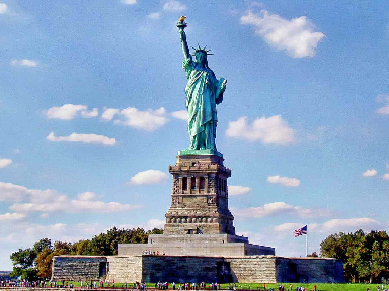 Circle Around Statue of Liberty tour - 1