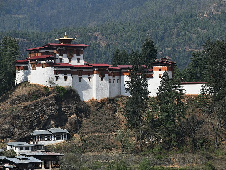 Drukyel-Dzong-1