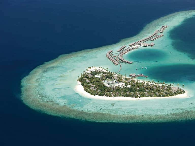 Halaveli Islands In Maldives in Maldives Luxury Hotel Deals