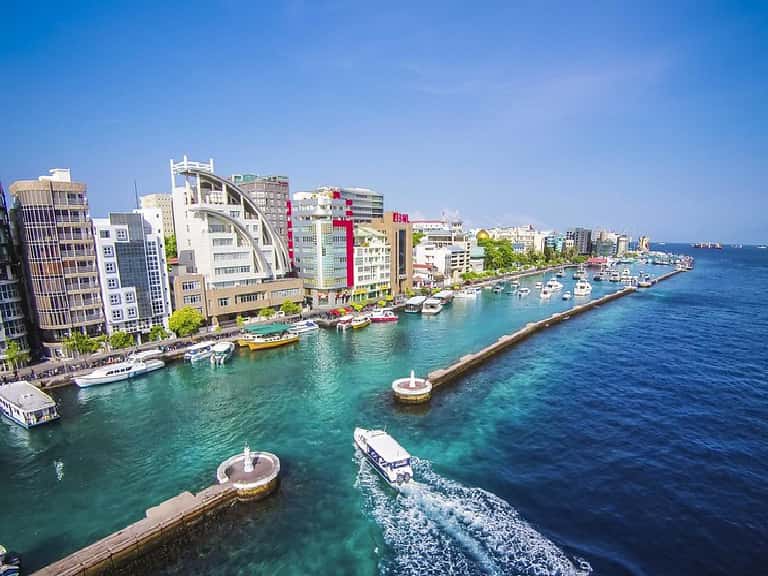 Male : Maldives Capital in Maldives Luxury Hotel Deals