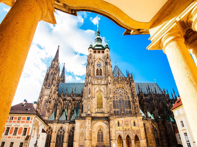 Prague Castle tour - 1
