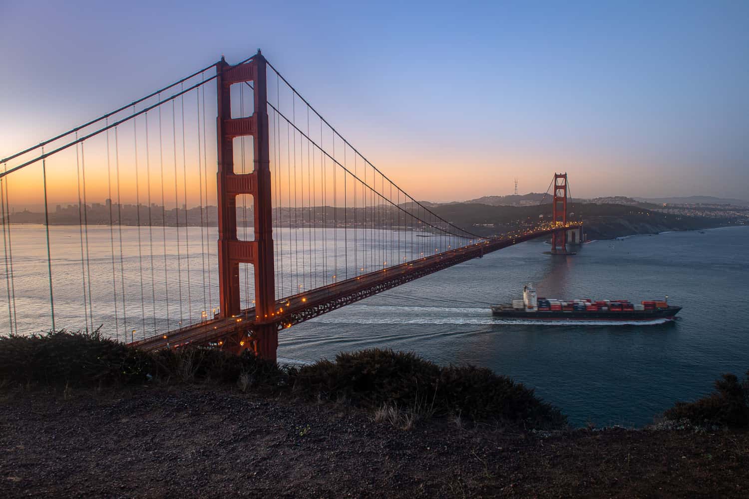 Sail to Golden Gate Bridge in Florida Luxury Hotel Deals