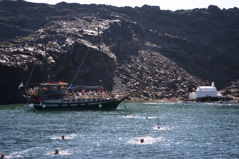 Santorini Shore Excursion:Tour Of Thira Volcano And Hot Springs