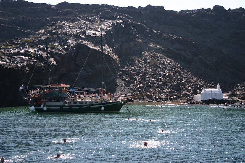 Santorini Shore Excursion:Tour Of Thira Volcano And Hot Springs