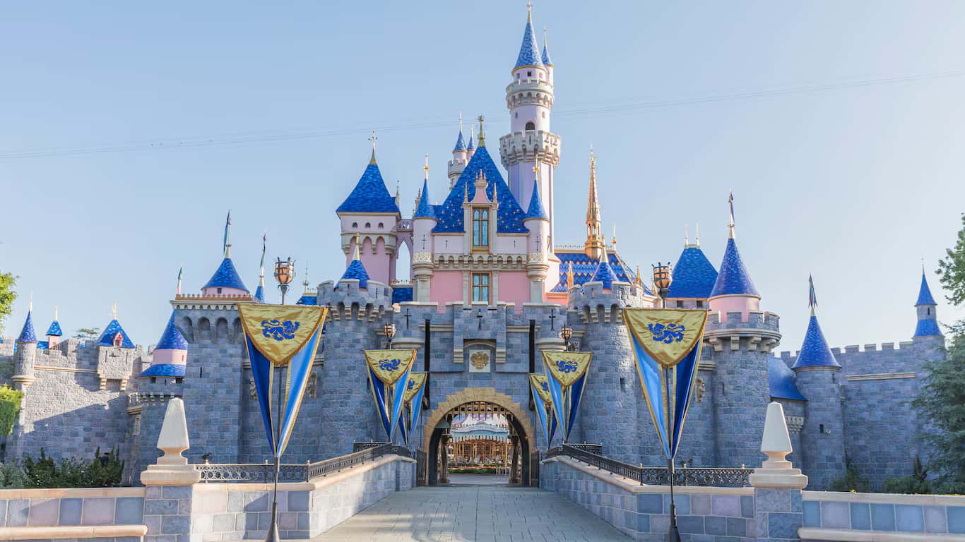 Set your inner child free at Disneyland in Florida Luxury Hotel Deals