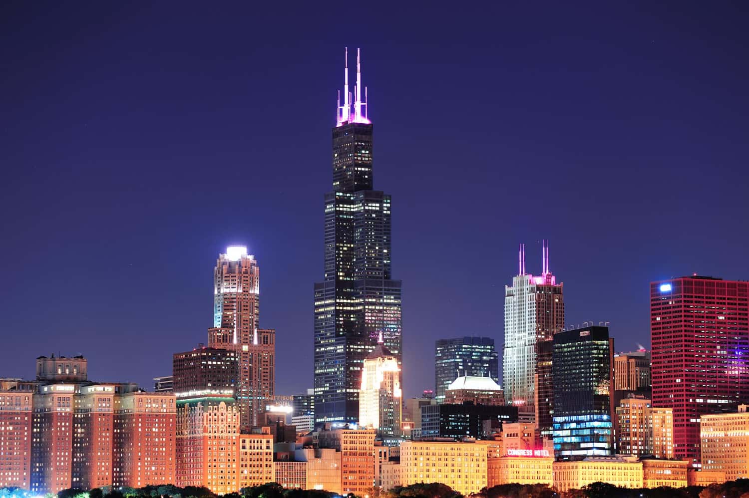 Skydeck Chicago - Willis Tower in Florida Luxury Hotel Deals