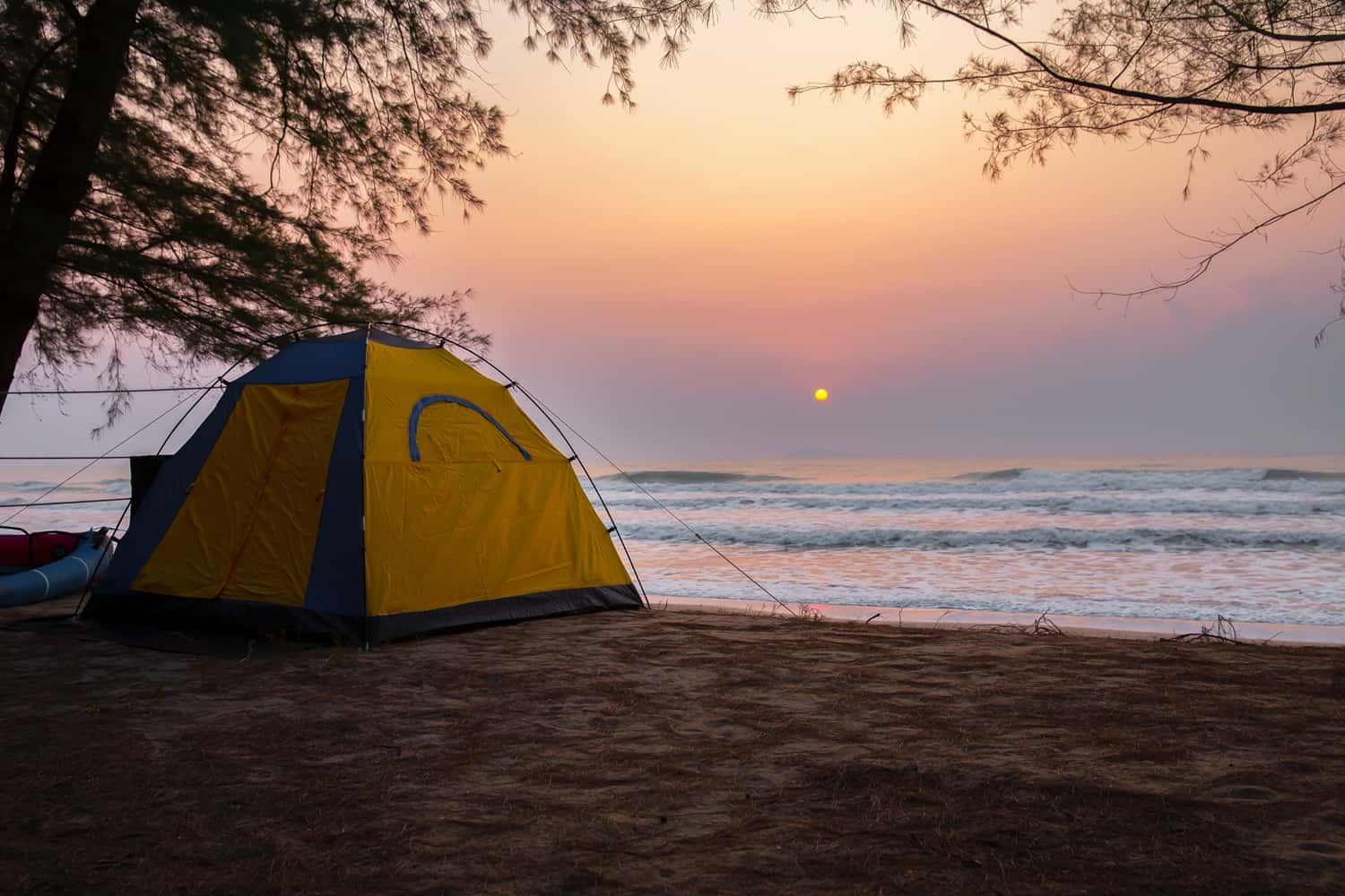 Go beach camping in La Paz in Mexico Luxury Hotel Deals