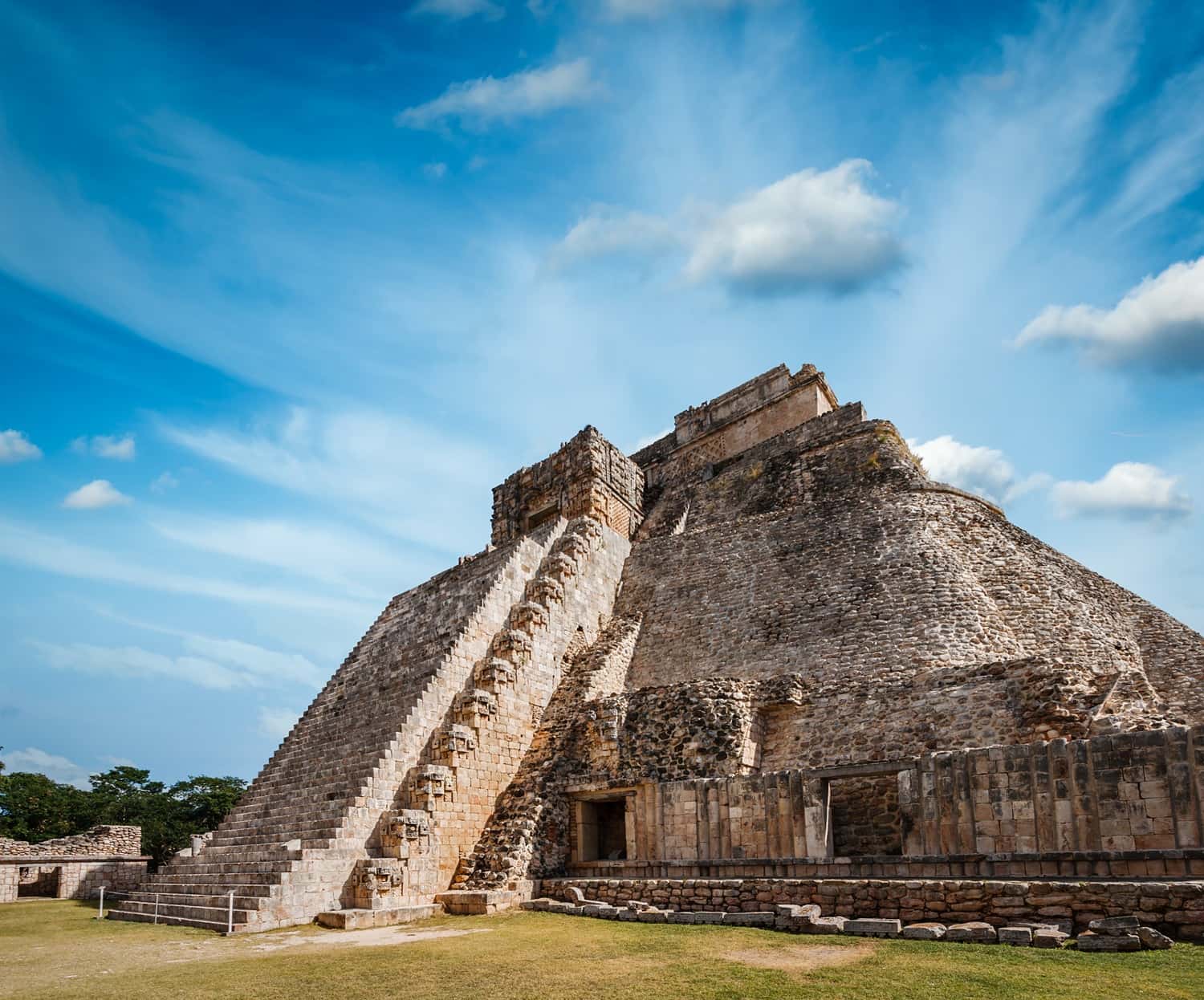 Catch a glimpse of Mayan ruins in Yucatan in Mexico Luxury Hotel Deals