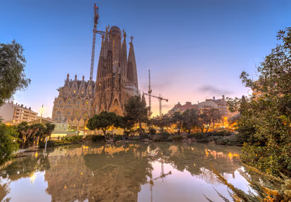 Sagrada Familia Skip-The-Line Guided Tour