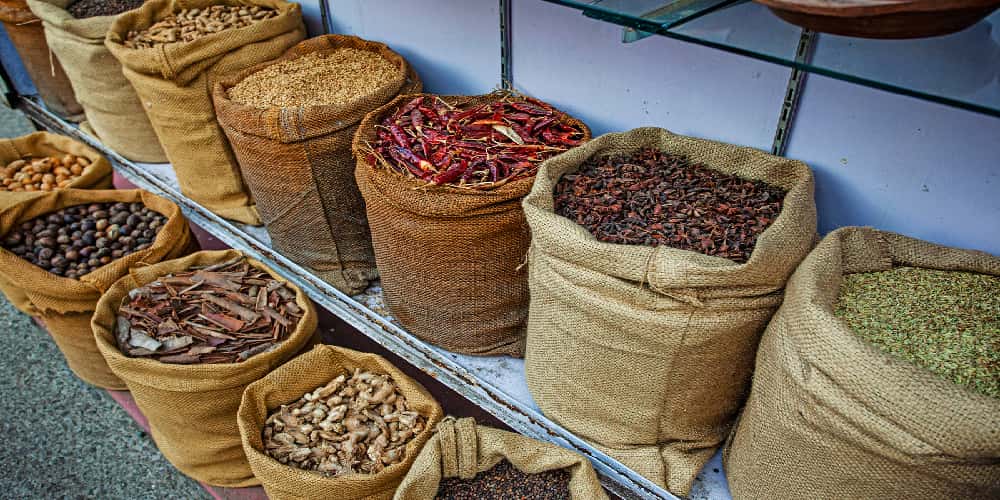 Learn About Spices At A Spice Garden in Sri Lanka Luxury Hotel Deals