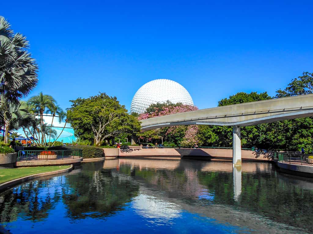 Wonder At The World In The Epcot Theme Park in America Cruise