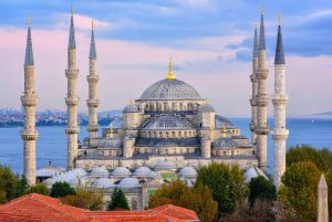 Explore the Majesty of the Blue Mosque in Istanbul