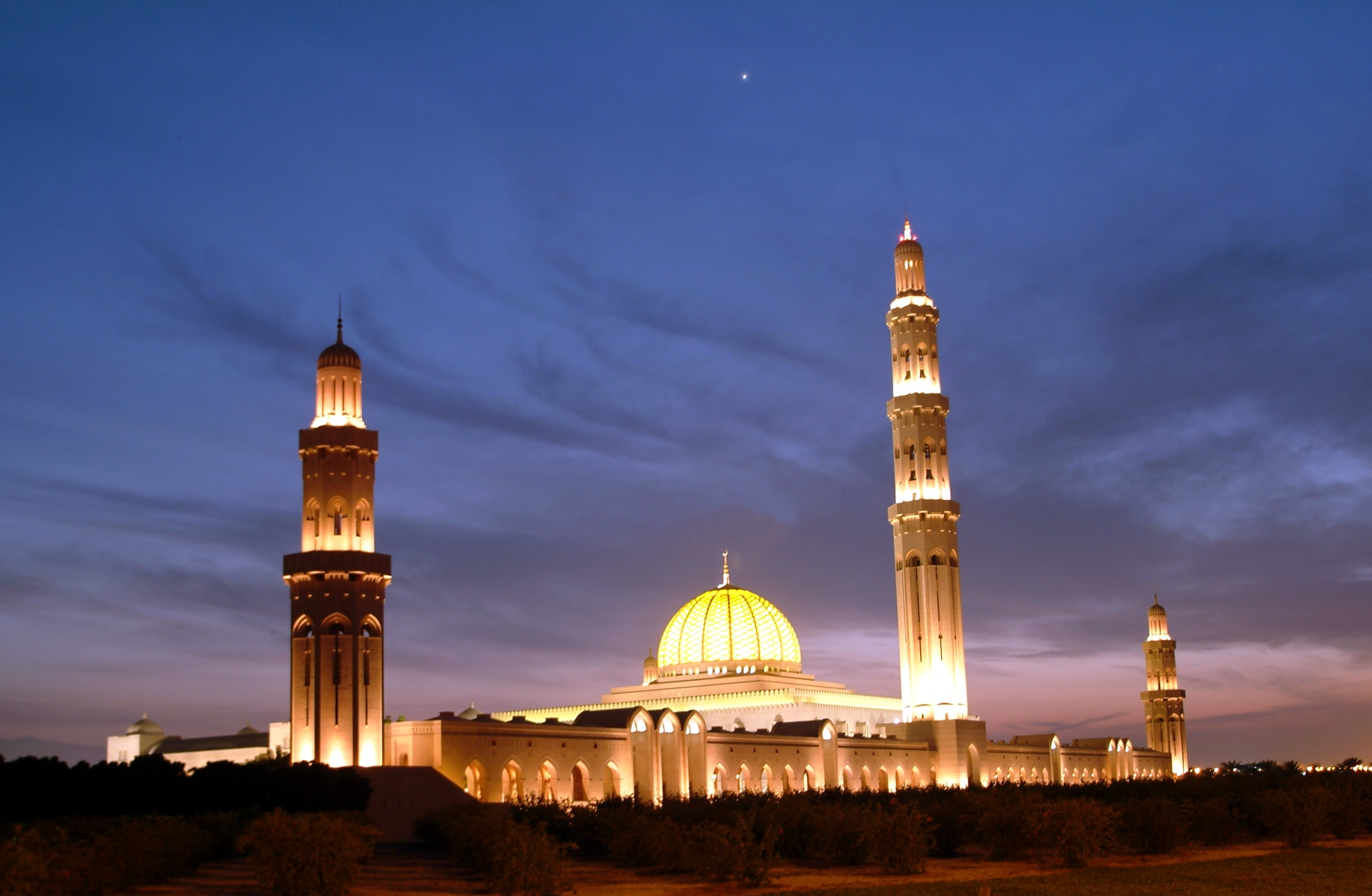 Sultan Qaboos Mosque, Oman Oman holiday packages