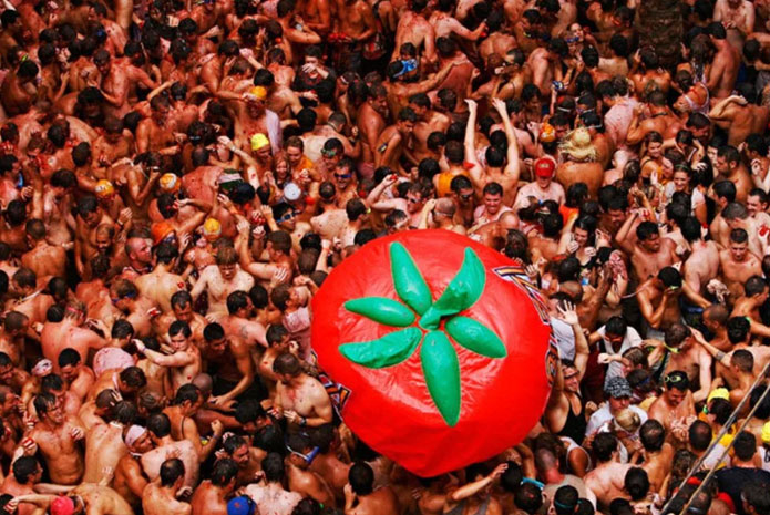 La Tomatina : World’s Biggest Food Fight