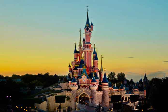 DisneyLand Paris: Home To Disney Legends
