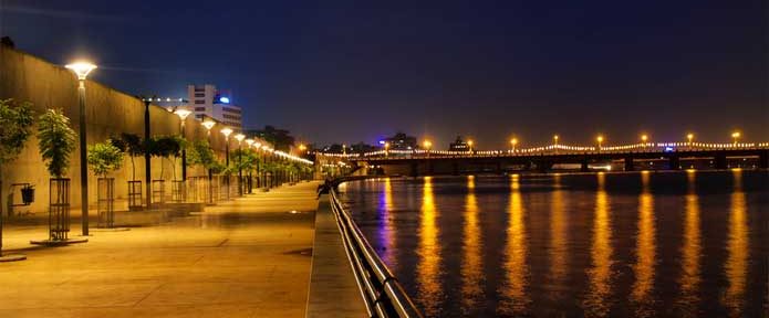 Explore Ahmedabad Like Never Before By Visiting These Places That Defines The City.