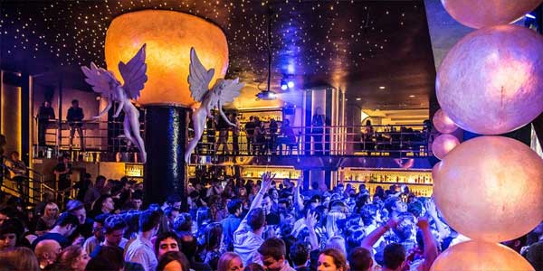 Pragda-Gece-Hayati-Alisveris-ve-Yemek