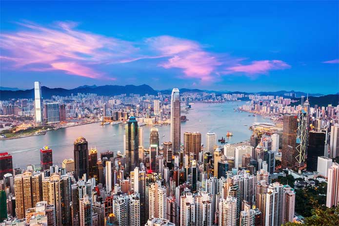 A Guide For Your First Couple’s Holiday In Hong Kong
