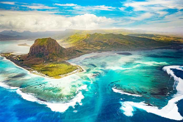 5 Reasons to Spend Your Next Holiday in Mauritius