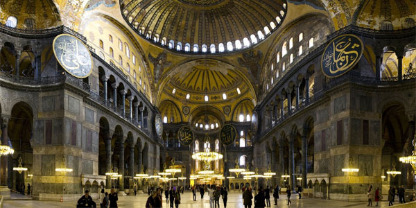 Hagia-Sophia-interior