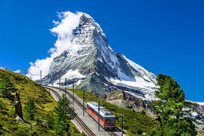 5 Reasons Why Travelers Fall In Love with Switzerland