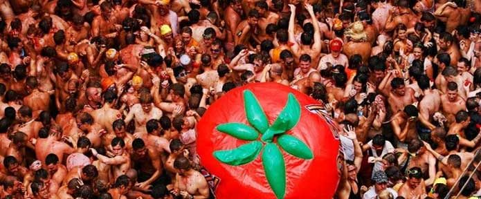 La Tomatina Festival – World’s Largest Food Fight Festival