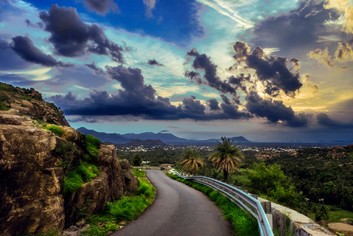 Best Monsoon Getaways in India 2025: Top Destinations for Rain Lovers! Best Monsoon Getaways in India 2025: Top Destinations for Rain Lovers!