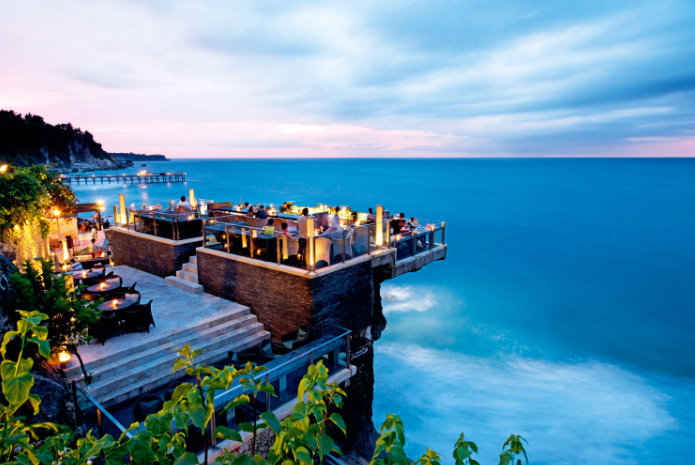 7 Best Rooftop Bars In Bali