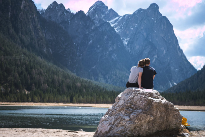 Get Ready For The Ultimate Couples Tour To Iceland