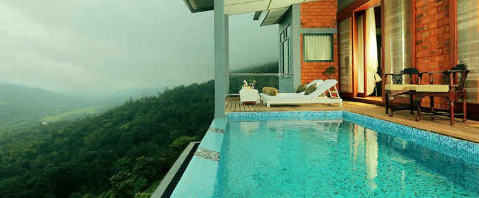 Indulge in Opulence: Discover the Top 20 Luxurious Kerala Resorts in 2025!